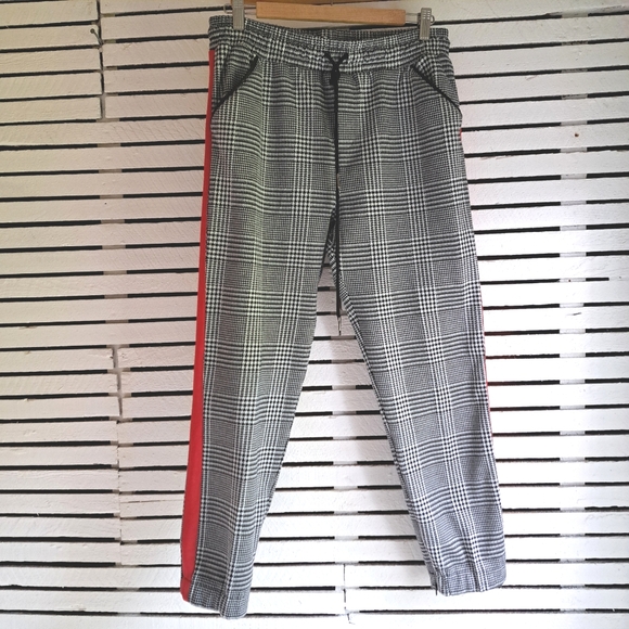 David Lerner X Evereve Black White Checkered Houndstooth Joggers with Red Stripe - Picture 1 of 14